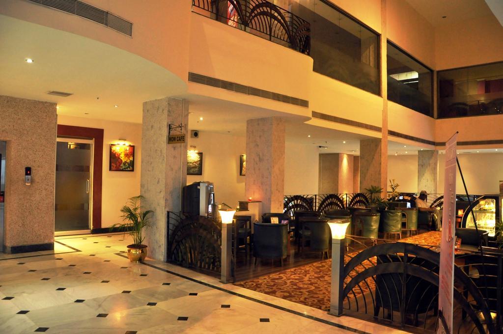 Indismart Hotel Kolkata Ngoại thất bức ảnh