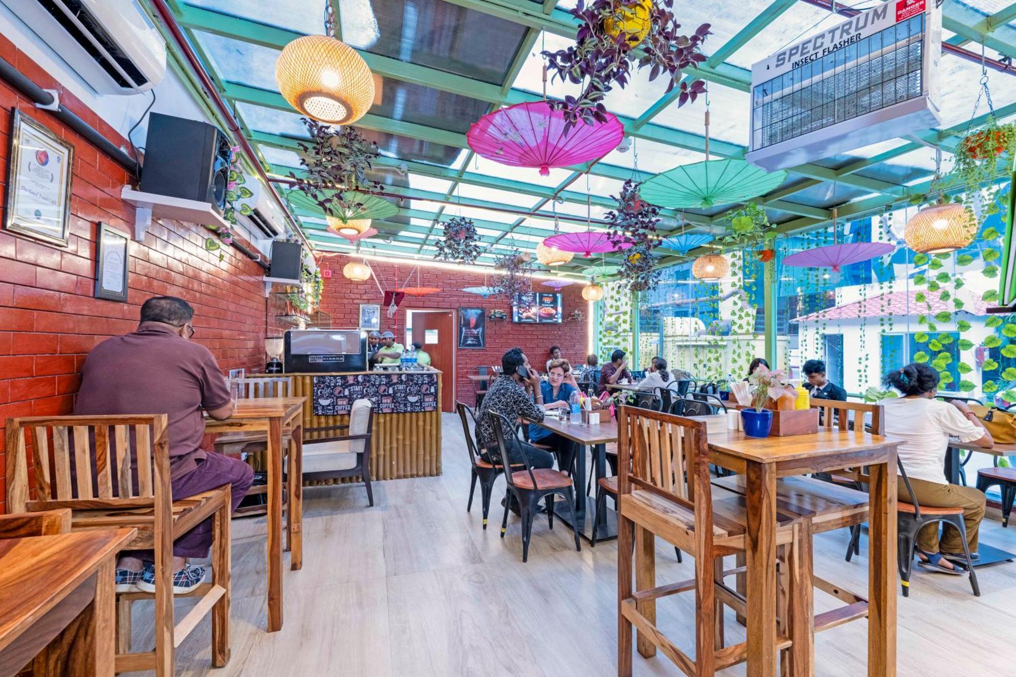 Indismart Hotel Kolkata Ngoại thất bức ảnh