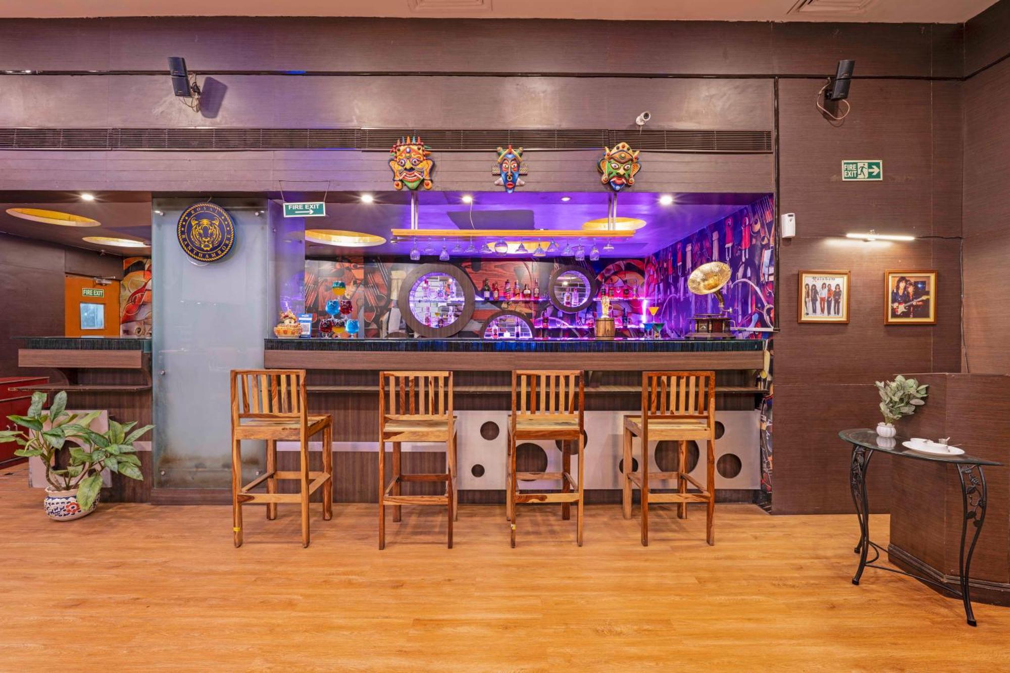 Indismart Hotel Kolkata Ngoại thất bức ảnh