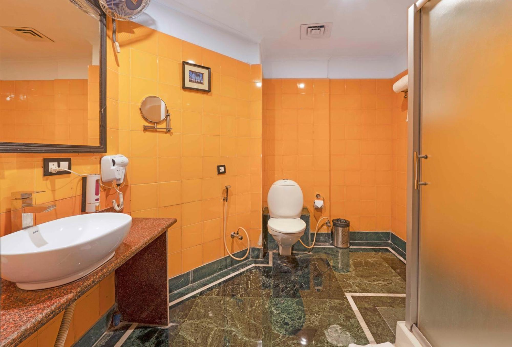 Indismart Hotel Kolkata Ngoại thất bức ảnh
