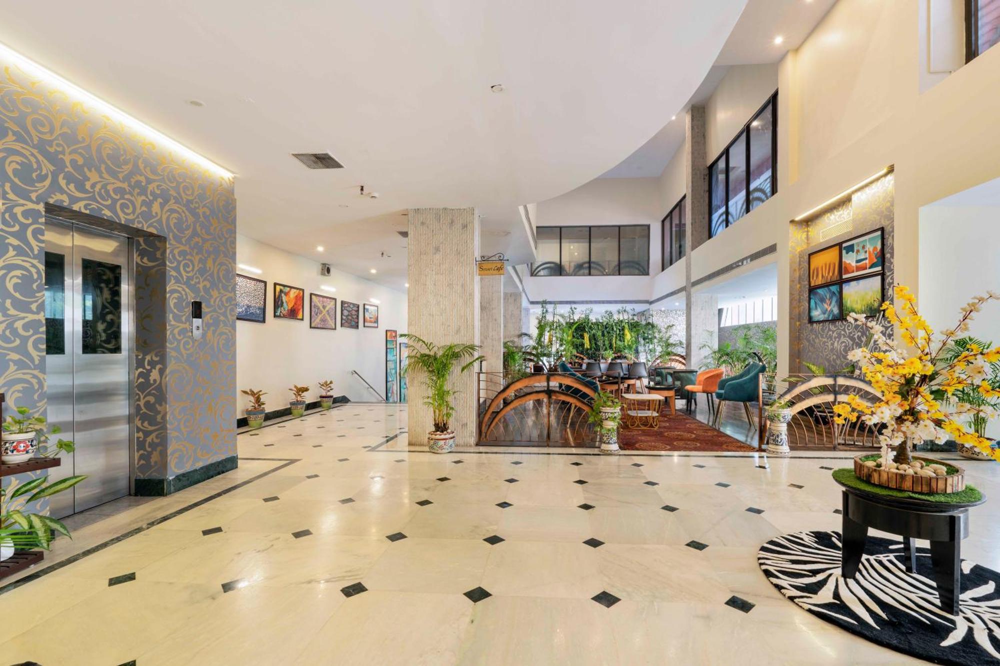 Indismart Hotel Kolkata Ngoại thất bức ảnh
