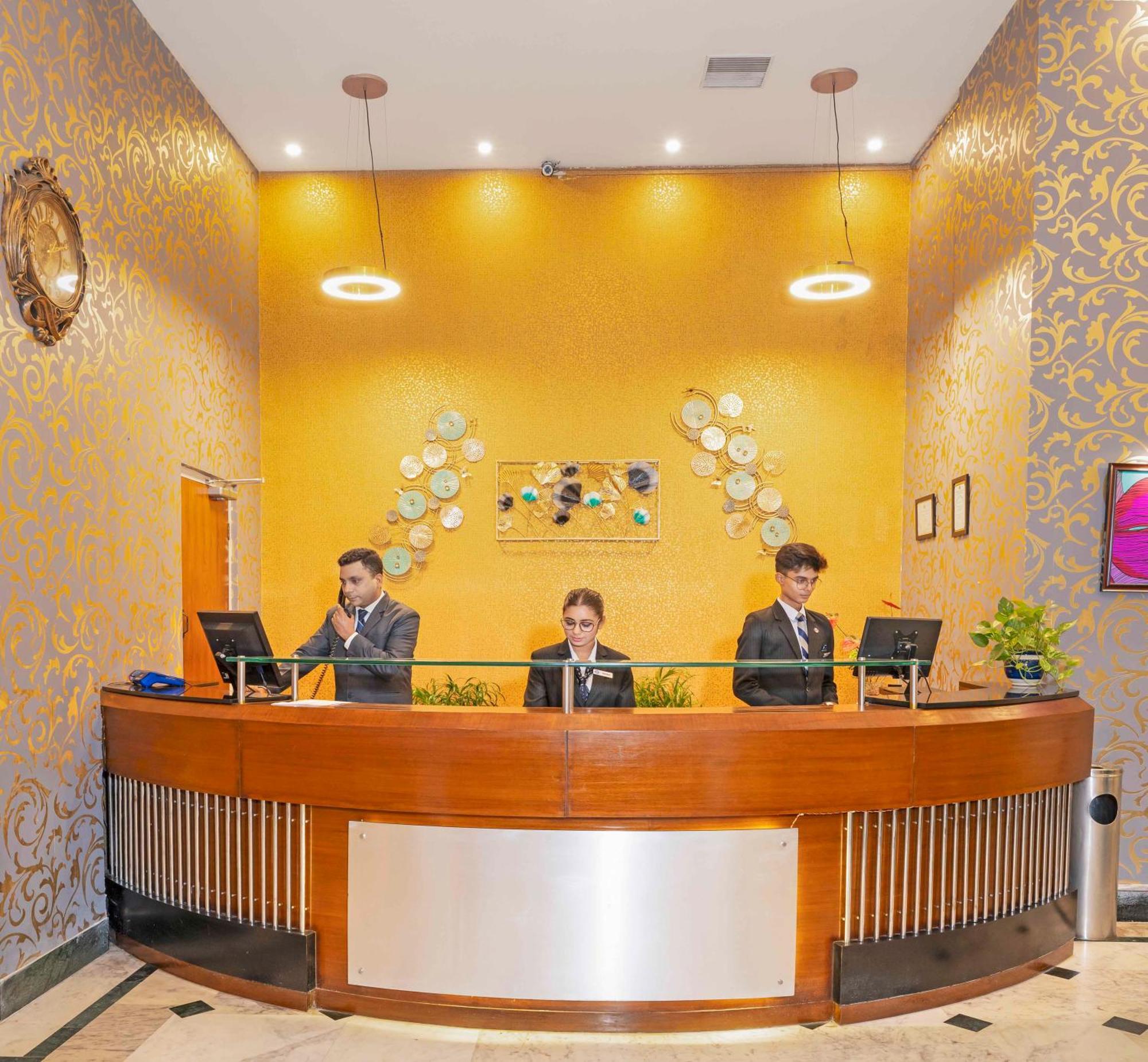 Indismart Hotel Kolkata Ngoại thất bức ảnh