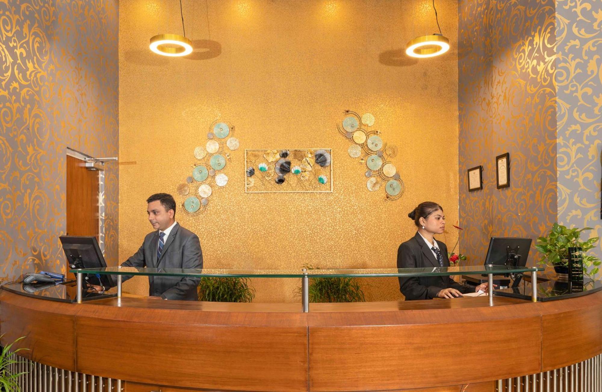 Indismart Hotel Kolkata Ngoại thất bức ảnh
