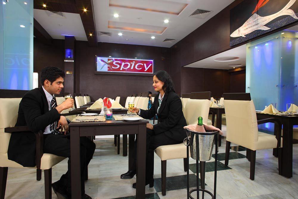 Indismart Hotel Kolkata Ngoại thất bức ảnh