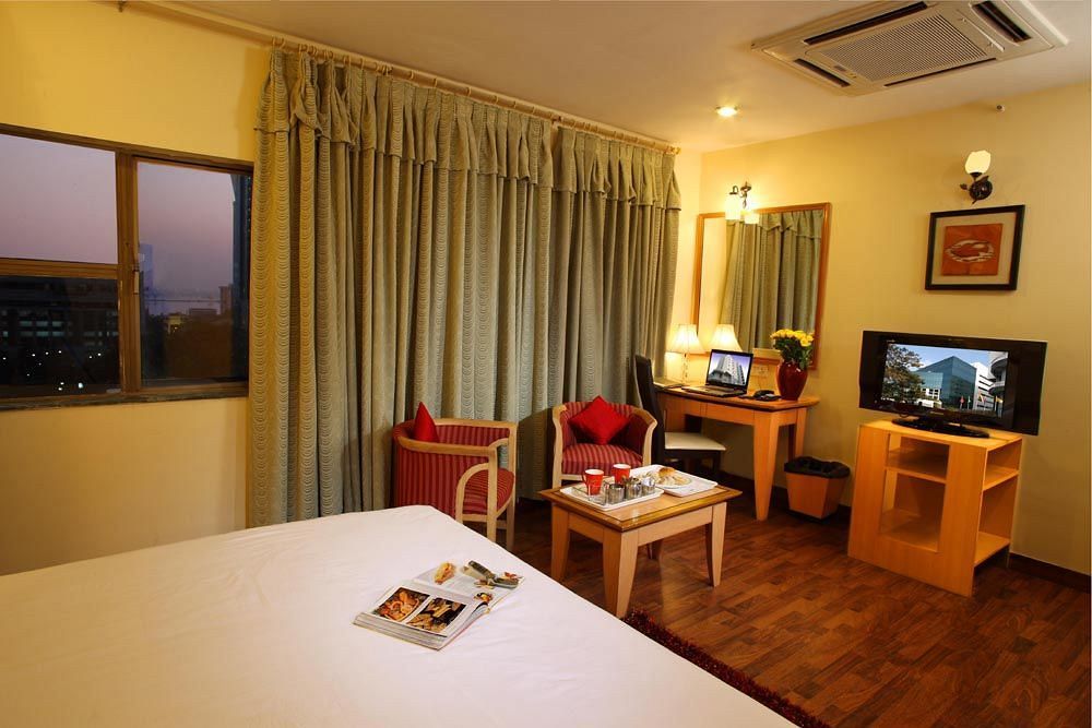Indismart Hotel Kolkata Ngoại thất bức ảnh