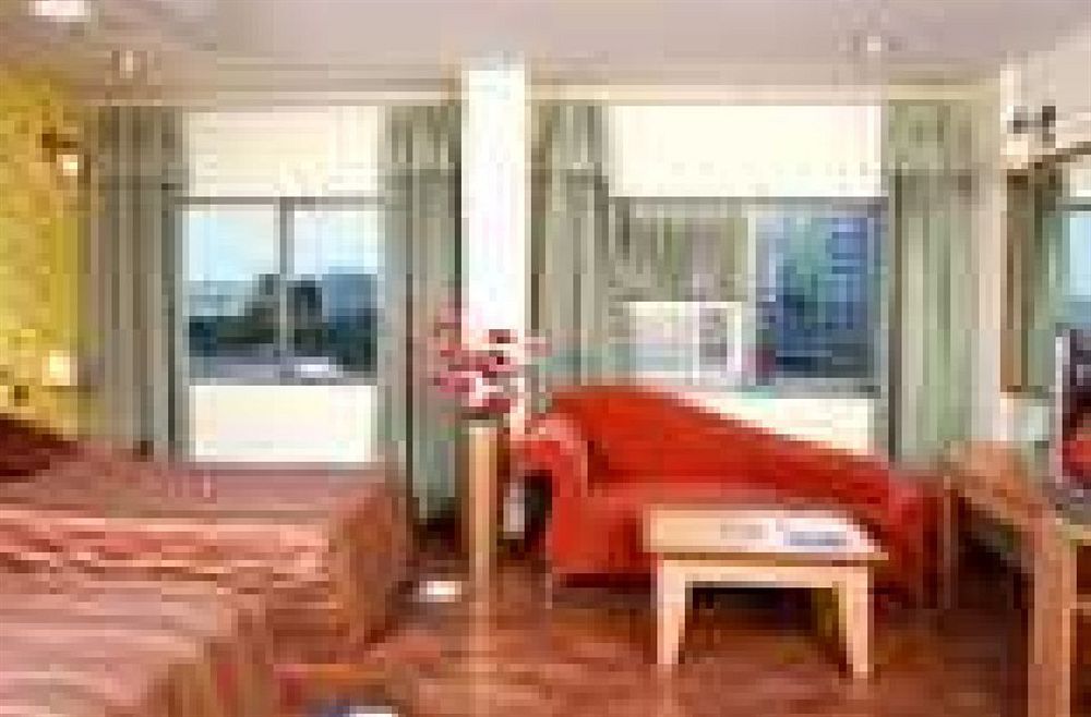 Indismart Hotel Kolkata Ngoại thất bức ảnh